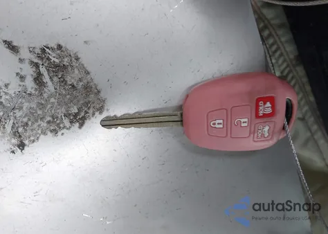 2014 Toyota Corolla Le из США, поврежденный, VIN 5YFBURHE7EP053907